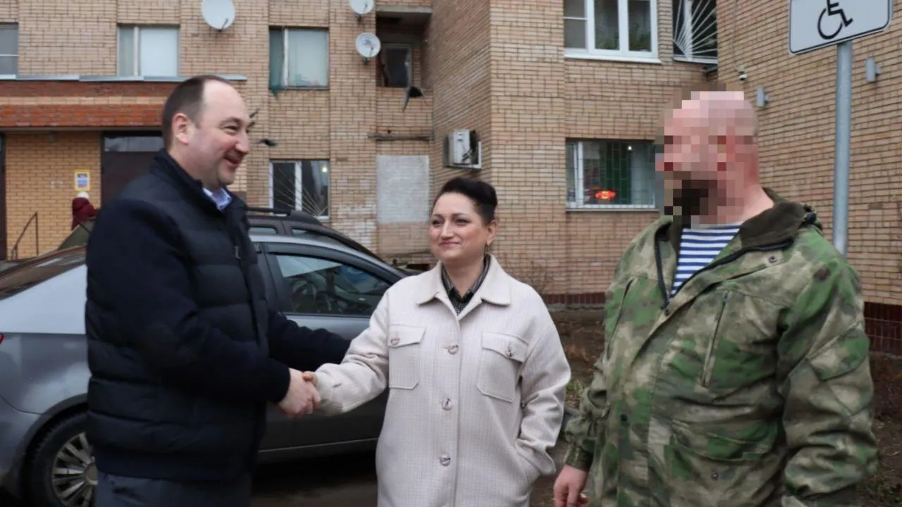 Глава городского округа Ступино Сергей Мужальских передал гуманитарную помощь участнику СВО