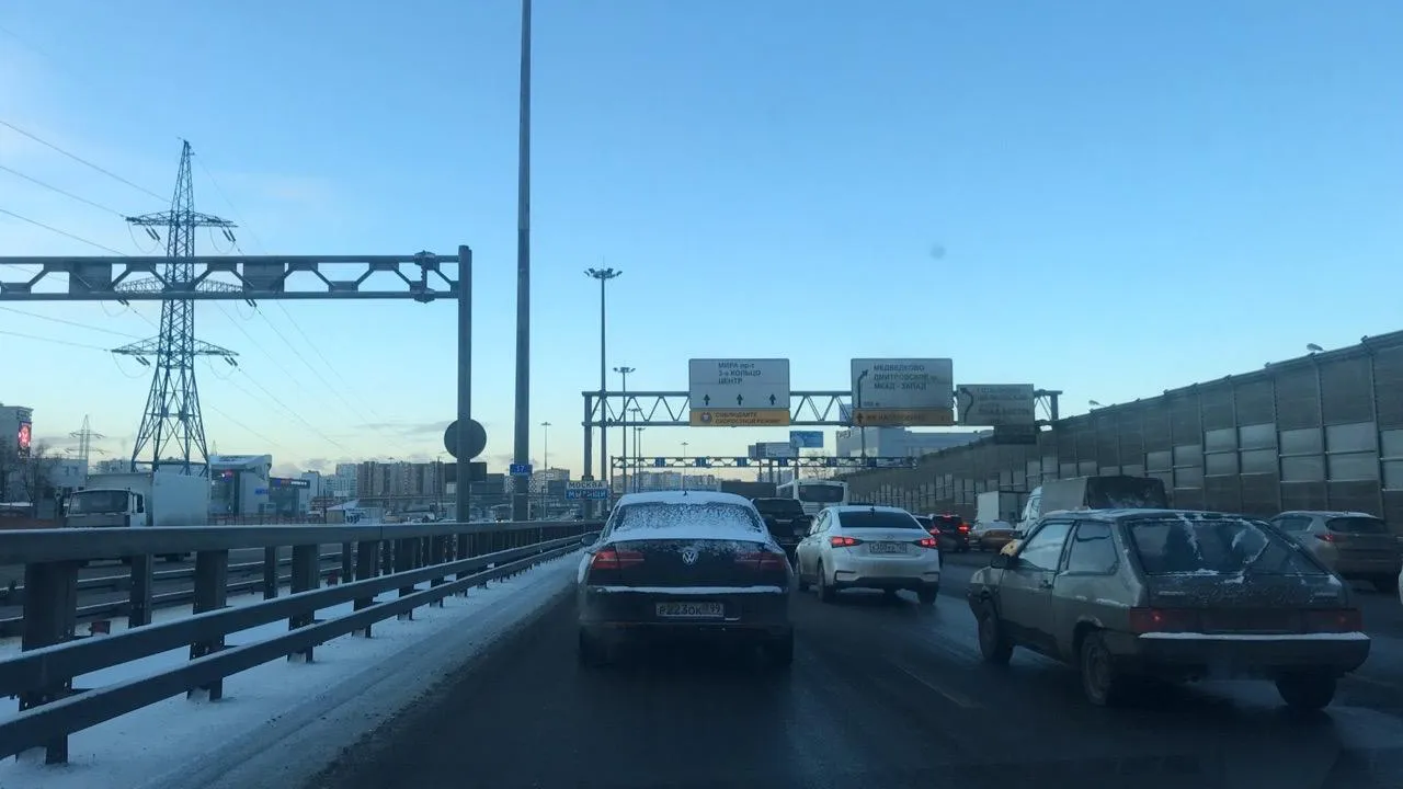 «Еду и плачу!»: автомобилисты рассказали про Ярославское шоссе
