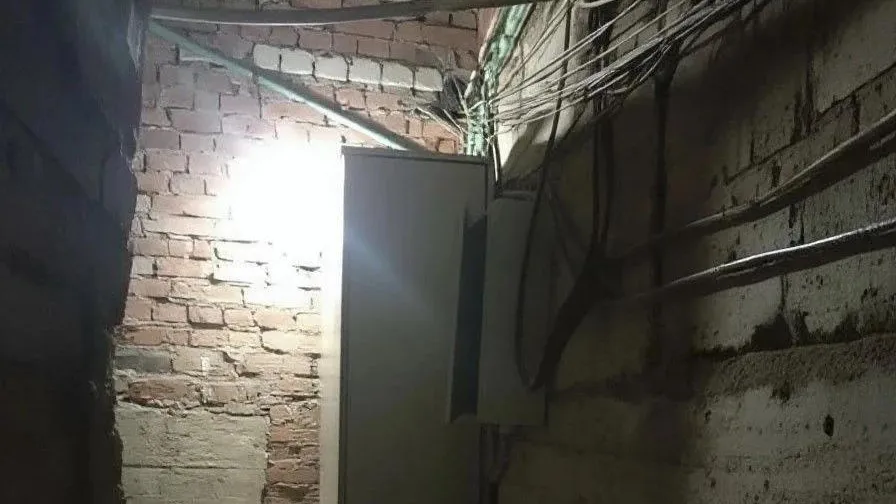 В Старой Купавне обновляют электроснабжение и кровлю дома на улице Чкалова