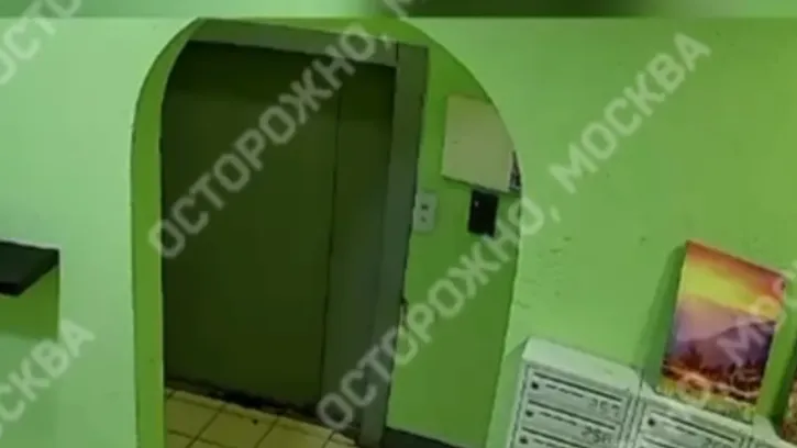 «Помогите, помогите!». В Люберцах едва не рухнул лифт с человеком внутри