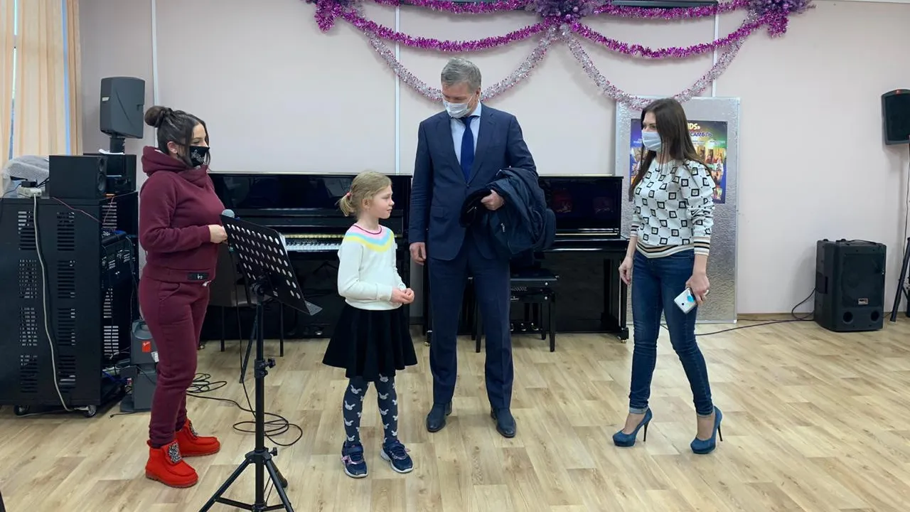 Девять фортепиано и рояль приобрели для школы искусств в Люберцах
