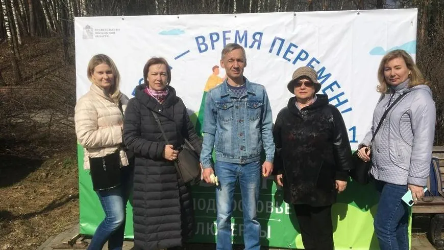 Единороссы Люберец поучаствовали в уборке общественных территорий во время субботника