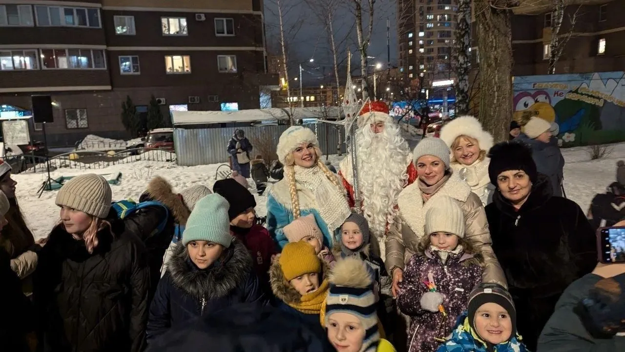 В Долгопрудном с 15 декабря пройдут новогодние праздники во дворах
