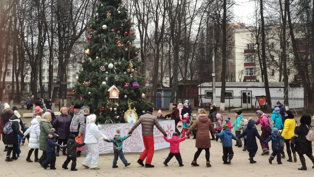 Свыше 200 человек посетили праздничную программу в парке Талалихина в Подольске