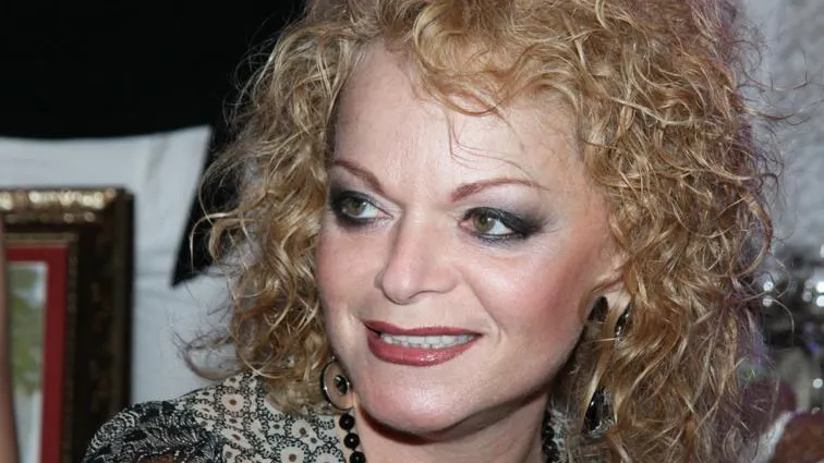 «112»: Долина получила 1 млн рублей аванса при продаже квартиры Лурье