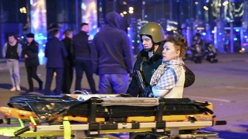 К Crocus City Hall направлены автобусы для эвакуации людей