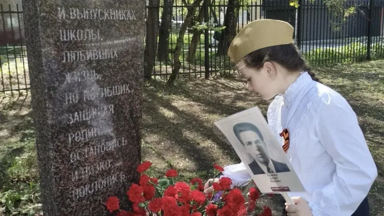 В школе Химок прошел концерт к 81-й годовщине Победы