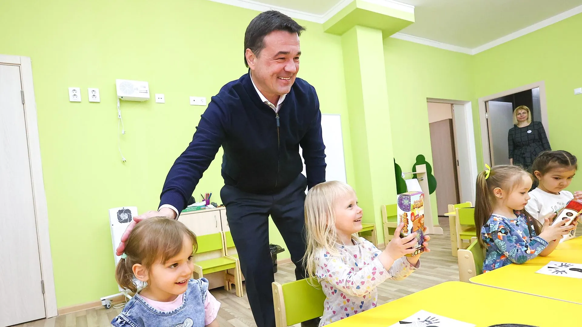 Губернатор Подмосковья: Наша задача – избавиться от очередей в детсады