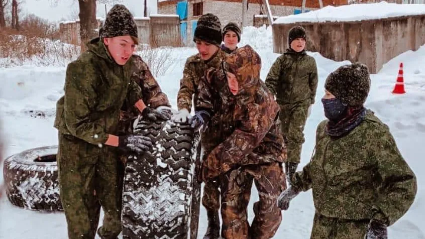 Воспитанники школы №18 Подольска победили в военно‑спортивной игре «Защитник Отечества»