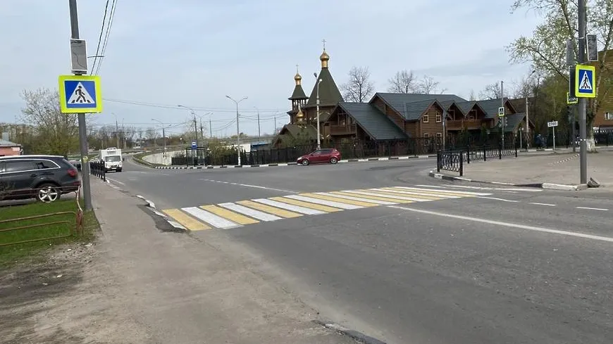 Разметку обновили на пешеходном переходе по улице Раевского в Подольске