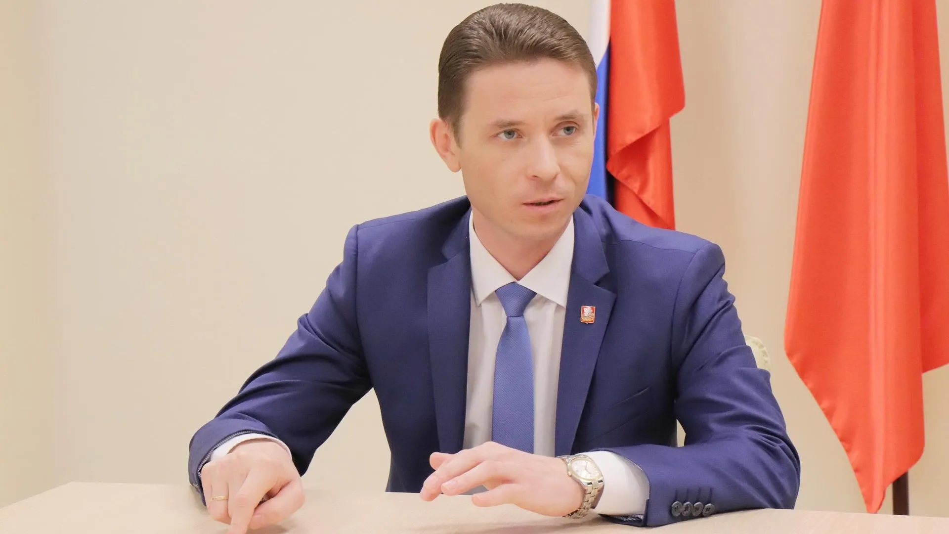 Председатель Мособлизбиркома посетил избирательные участки в Черкизове Пушкинского района