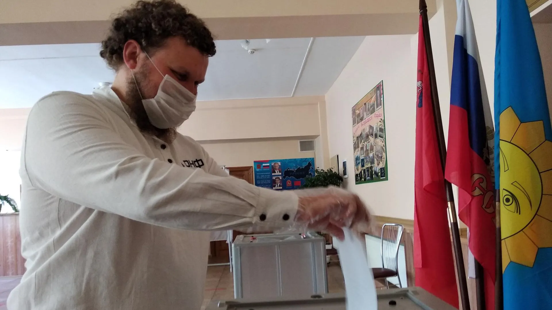 Подмосковный сыровар Олег Сирота принял участие в голосовании по поправкам в Конституцию
