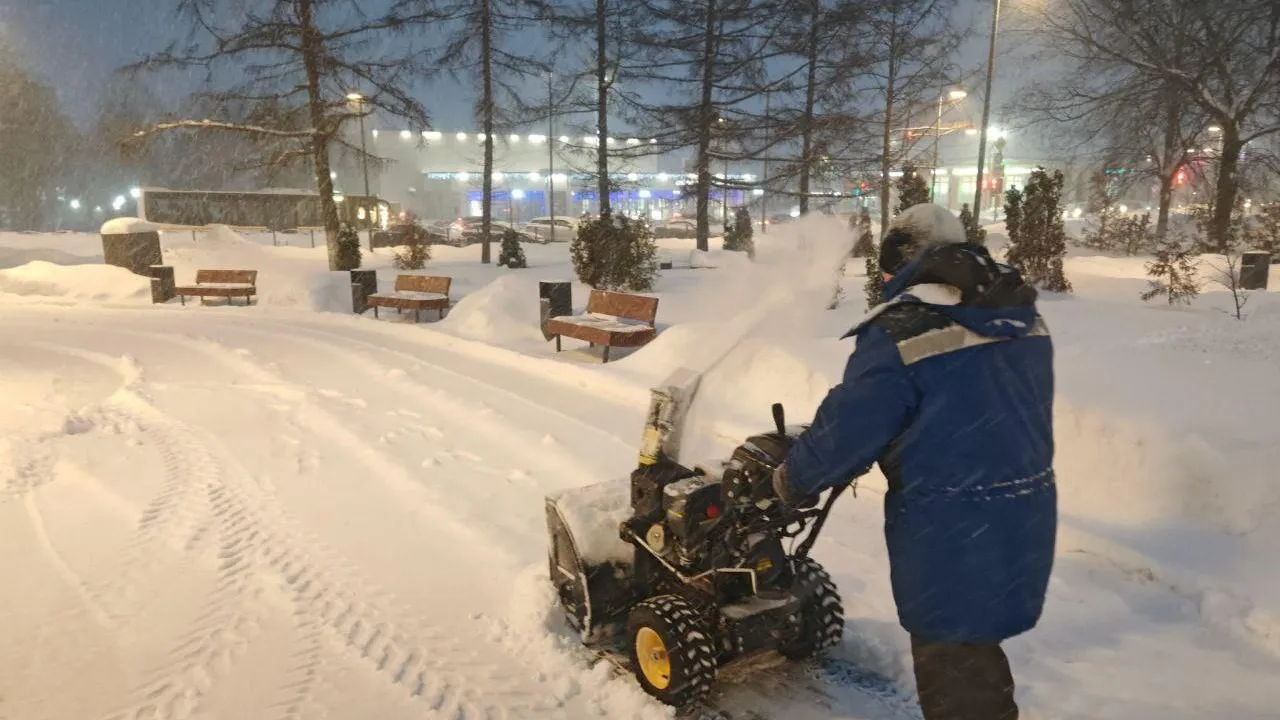 Коммунальные службы Бронниц работают в усиленном режиме из-за снегопада