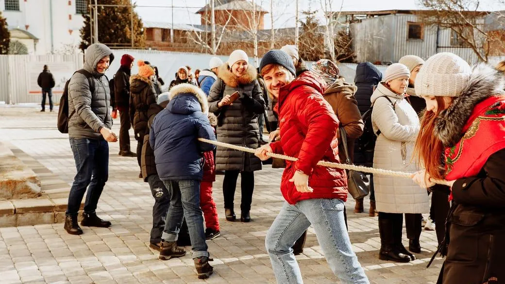 Жителей Подмосковья пригласили на ярмарки и концерты в парки в честь Масленицы