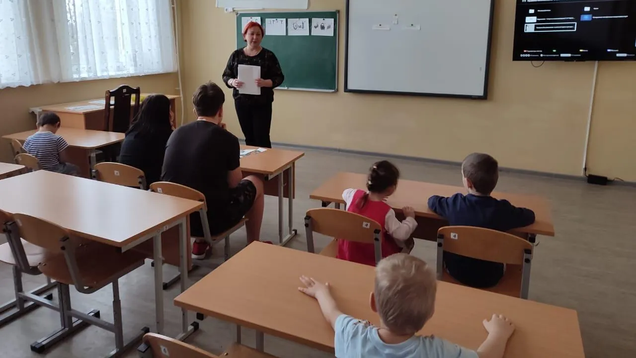 Воспитанники Семейного центра округа Зарайск обсудили преимущества и недостатки гаджетов