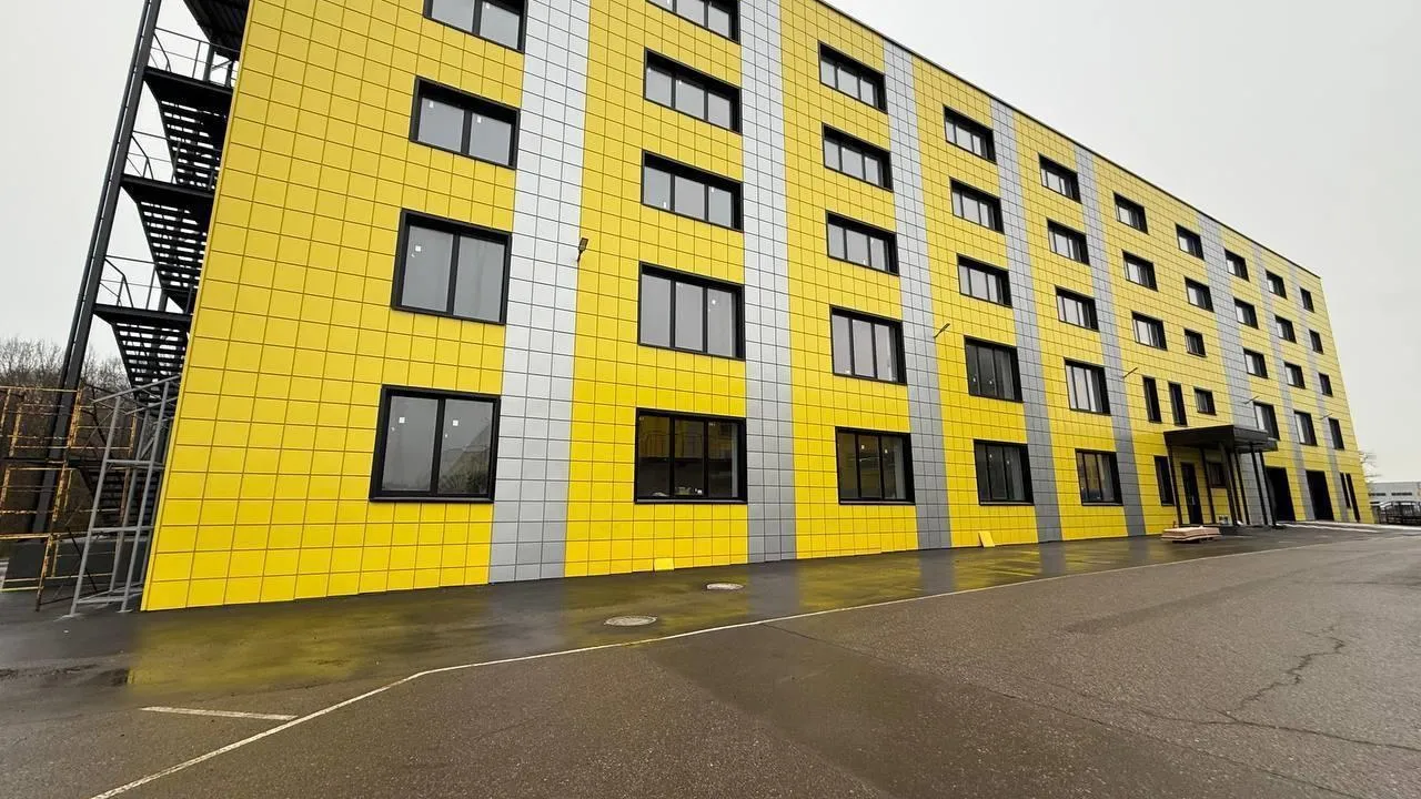 Гостиница для сотрудников мебельного комплекса в Щелково готова на 92%