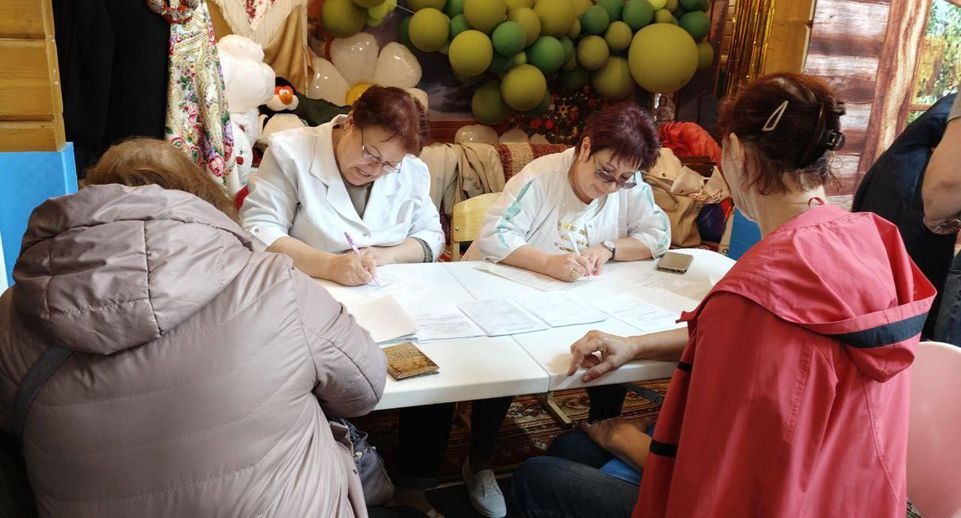 В городском парке Павловского Посада работал мобильный ФАП