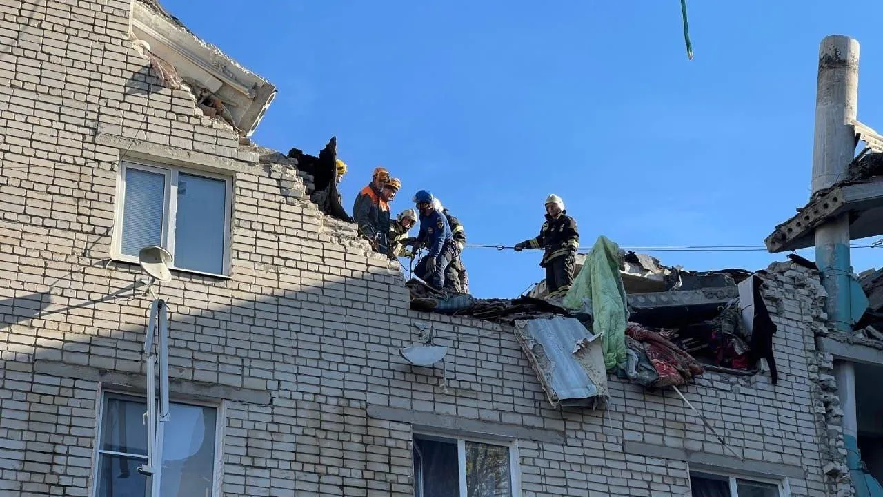 Виновница взрыва газа в Черкесске отказывалась открывать дверь газовикам