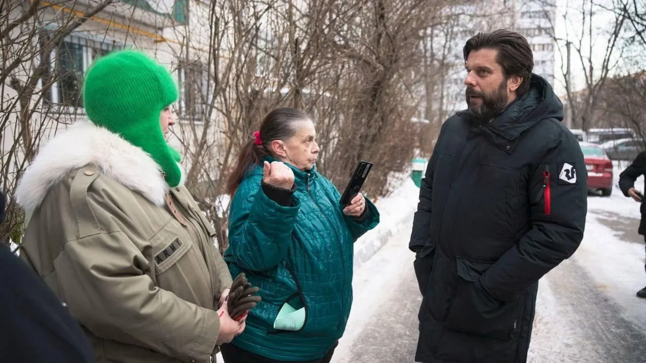 Глава Домодедово проверил уборку дворовых территорий