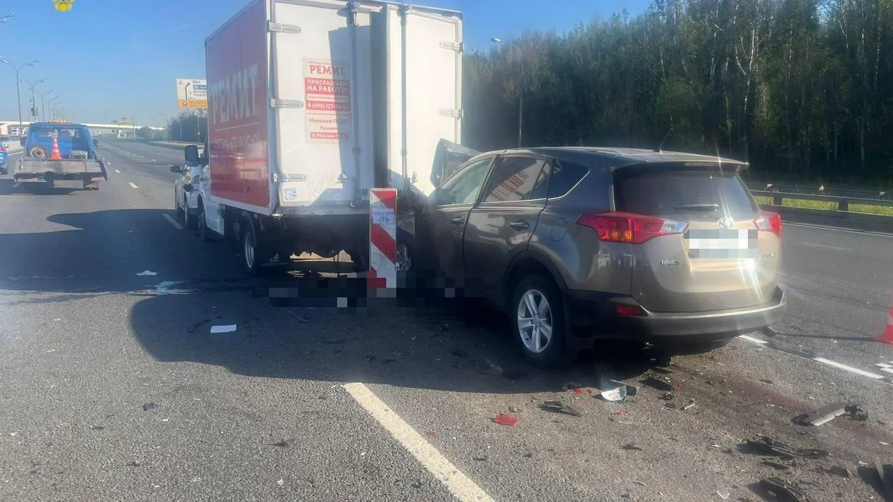 Человек погиб в дорожной аварии на 44 км МКАД