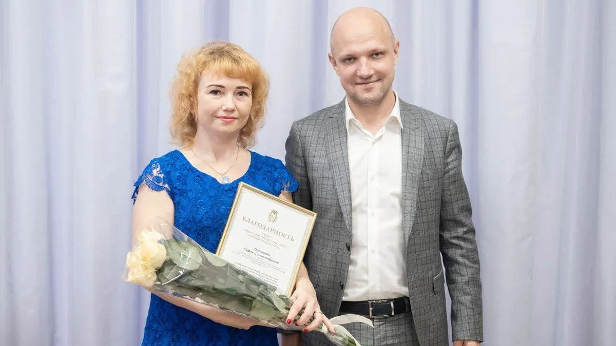 Дмитрий Абаренов поздравил коллектив Видновского дома ребенка с Днем воспитателя