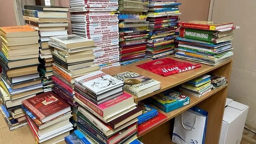 Жители Волоколамского округа собрали более 600 книг для Донбасса