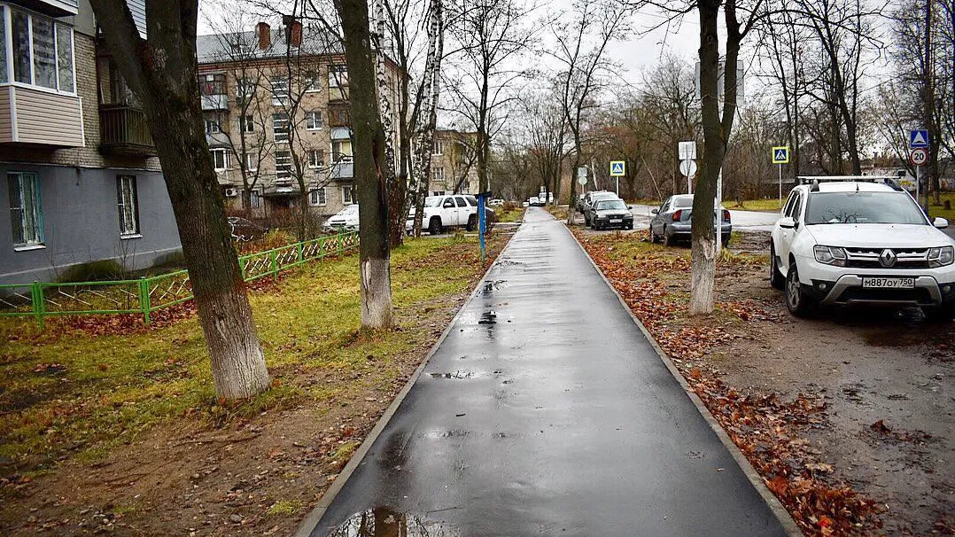 Тротуар к ж/д станции Черное заасфальтировали в деревне Федурново Балашихи