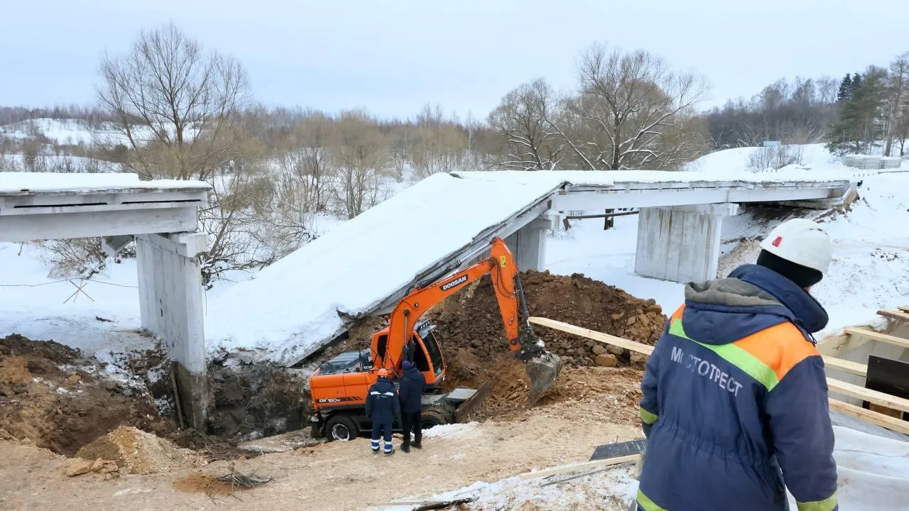 Глава Подольска держит на контроле возведение временного моста в Кутьине