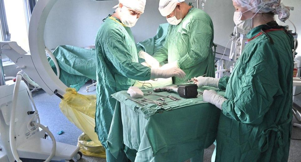 Порядка 450 хирургических операций детям провели врачи Ленинского округа