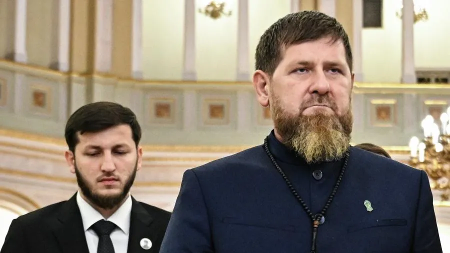 Без длинных бород и паранджи: Кадыров призвал чеченцев следить за внешним видом