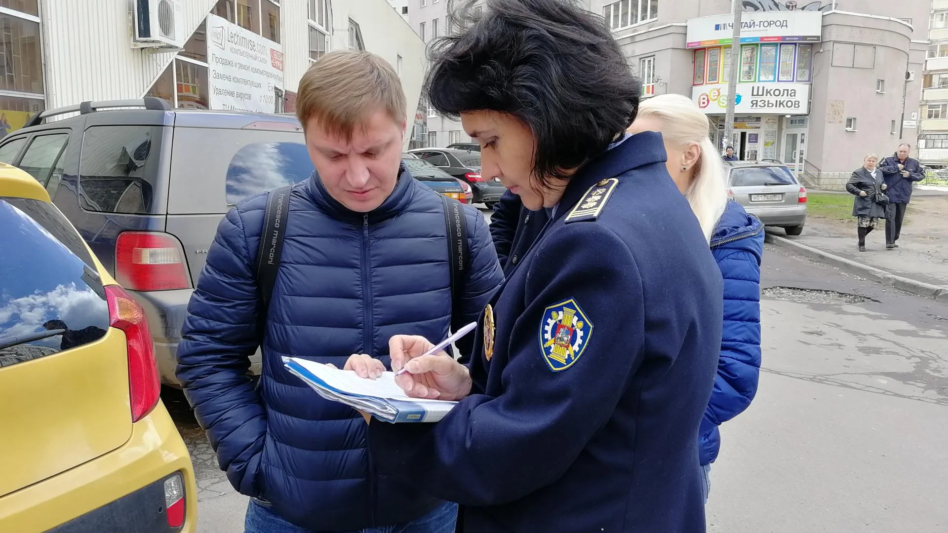 В торговых центрах Королева обнаружили незаконные объекты торговли