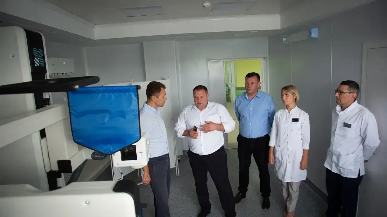 Глава Коломны Гречищев осмотрел новый флюорограф в Коломенской больнице