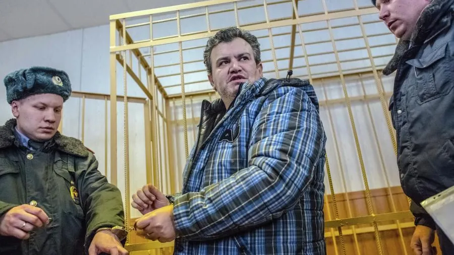 Серийный убийца Гоша Волшебник хочет стать блатным в тюрьме
