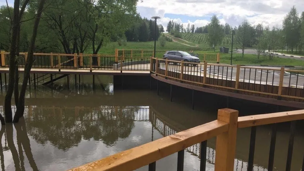 В Подольске после расчистки плотины снизился уровень воды в реке Пахра