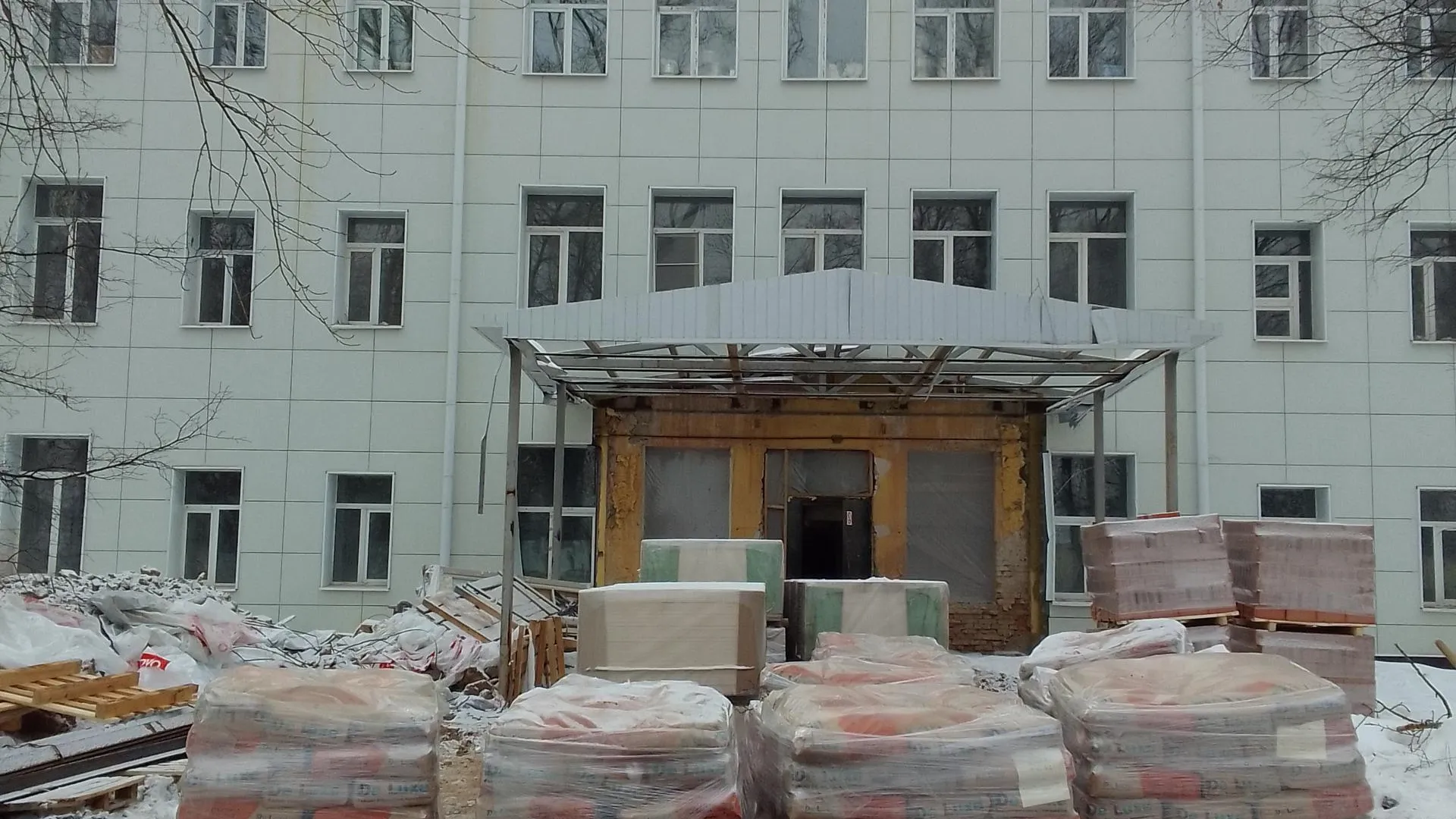 Специалисты технадзора контролируют капремонт Щелковской областной больницы