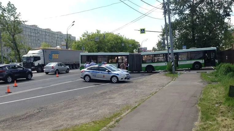 Авария с участием автобуса в Балашихе произошла из‑за уснувшего водителя грузовика
