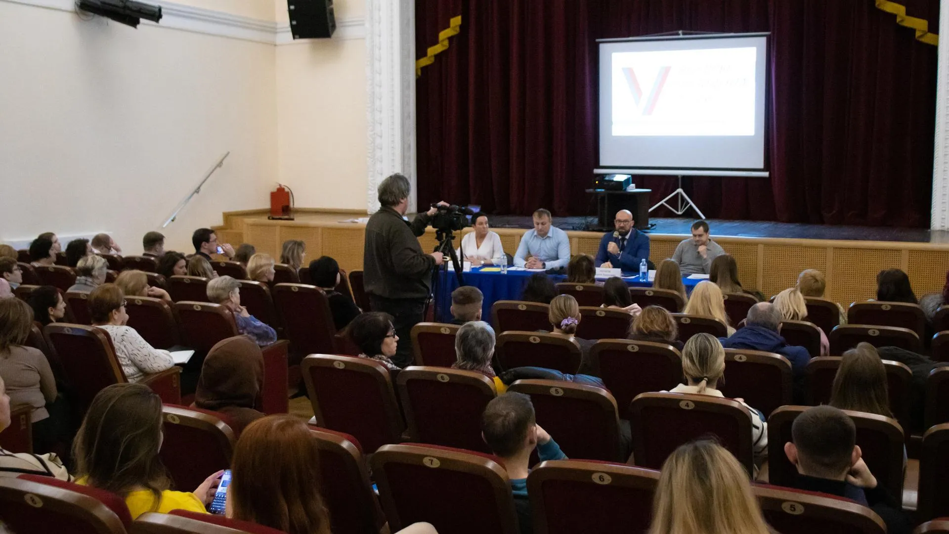В Подмосковье начали готовить пул общественных наблюдателей к выборам Президента