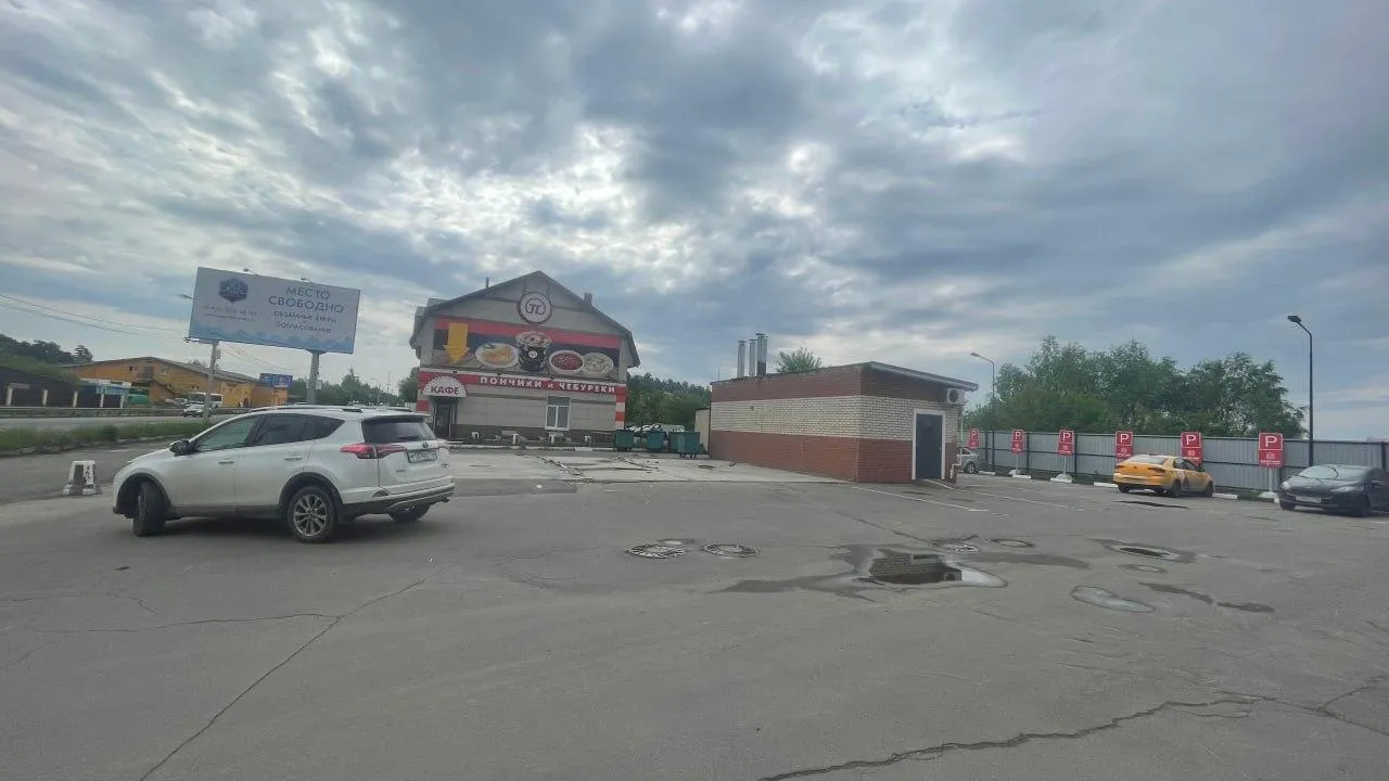 В Подмосковье снесено свыше 28 незаконно построенных зданий с января