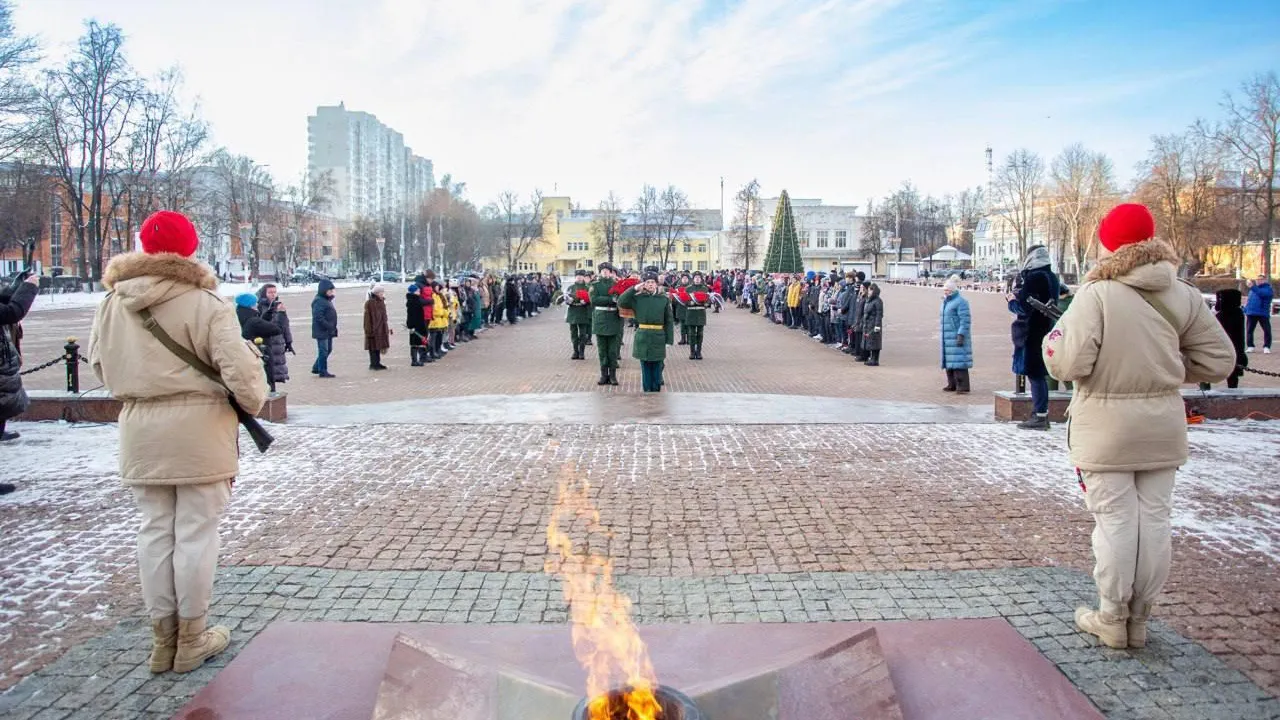 В Подольске возложили цветы к памятникам ВОВ в День контрнаступления под Москвой