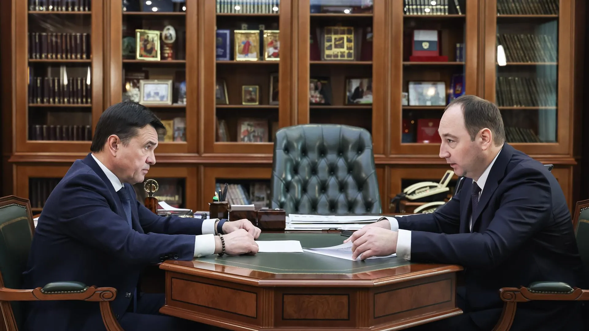 Воробьев предложил Мужальских участвовать в конкурсе на должность главы Ступина