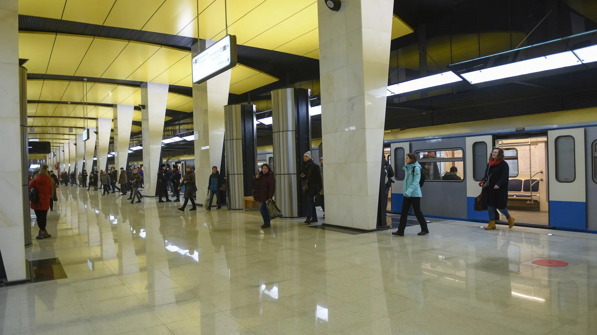 Почти 60 млн поездок совершили пассажиры Большой кольцевой линии мосметро за два года