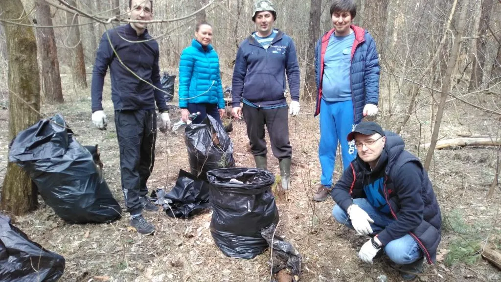 Ржавую мину нашли в лесопарке «Елочки» Подольска во время субботника