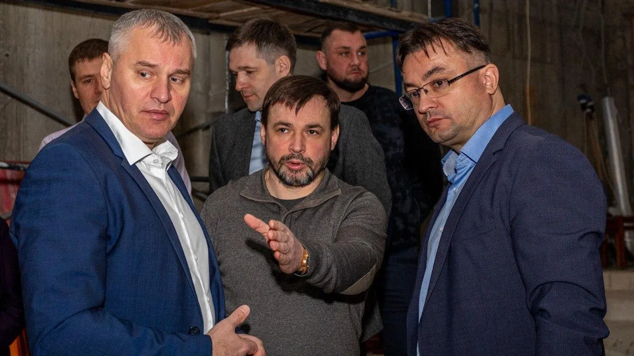 Стартовал монтаж акустического оборудования на концертной площадке школы искусств города Фрязино