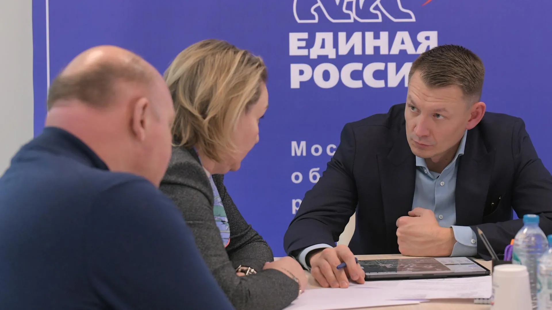 Сенатор РФ Александр Двойных провел прием жителей Подмосковья