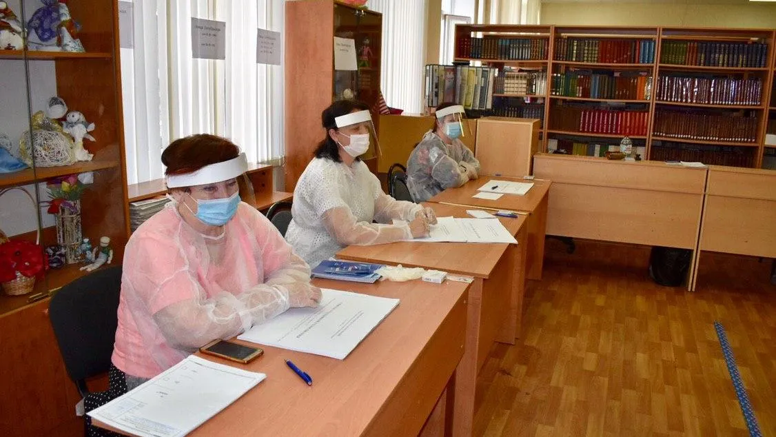 Депутаты не выявили нарушений на избирательных участках в микрорайоне Балашихи
