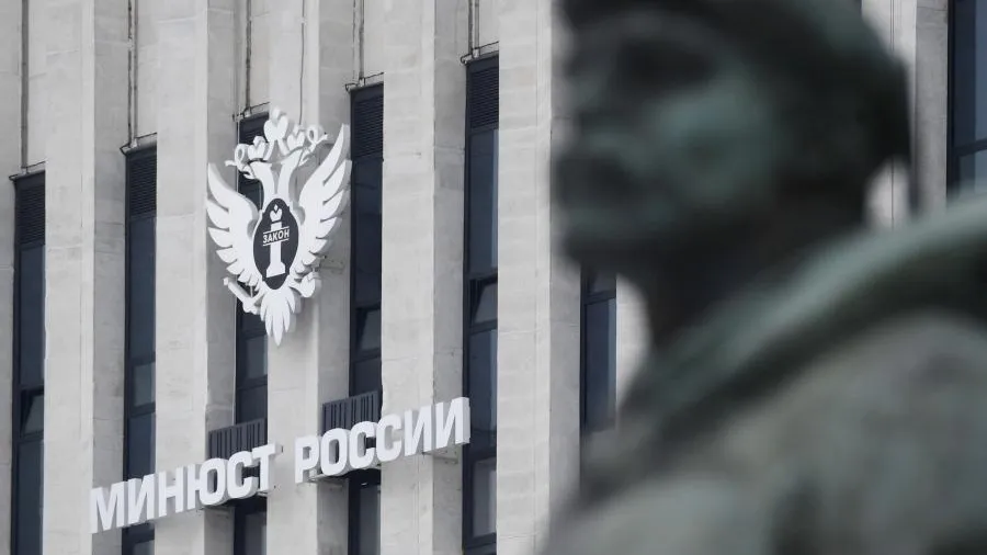 Адвокат Карабанов дал совет иноагентам, как заслужить амнистию