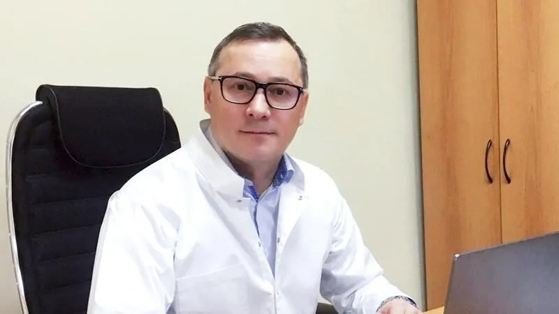 Подмосковный нарколог рассказал, почему нельзя пить алкоголь в жару