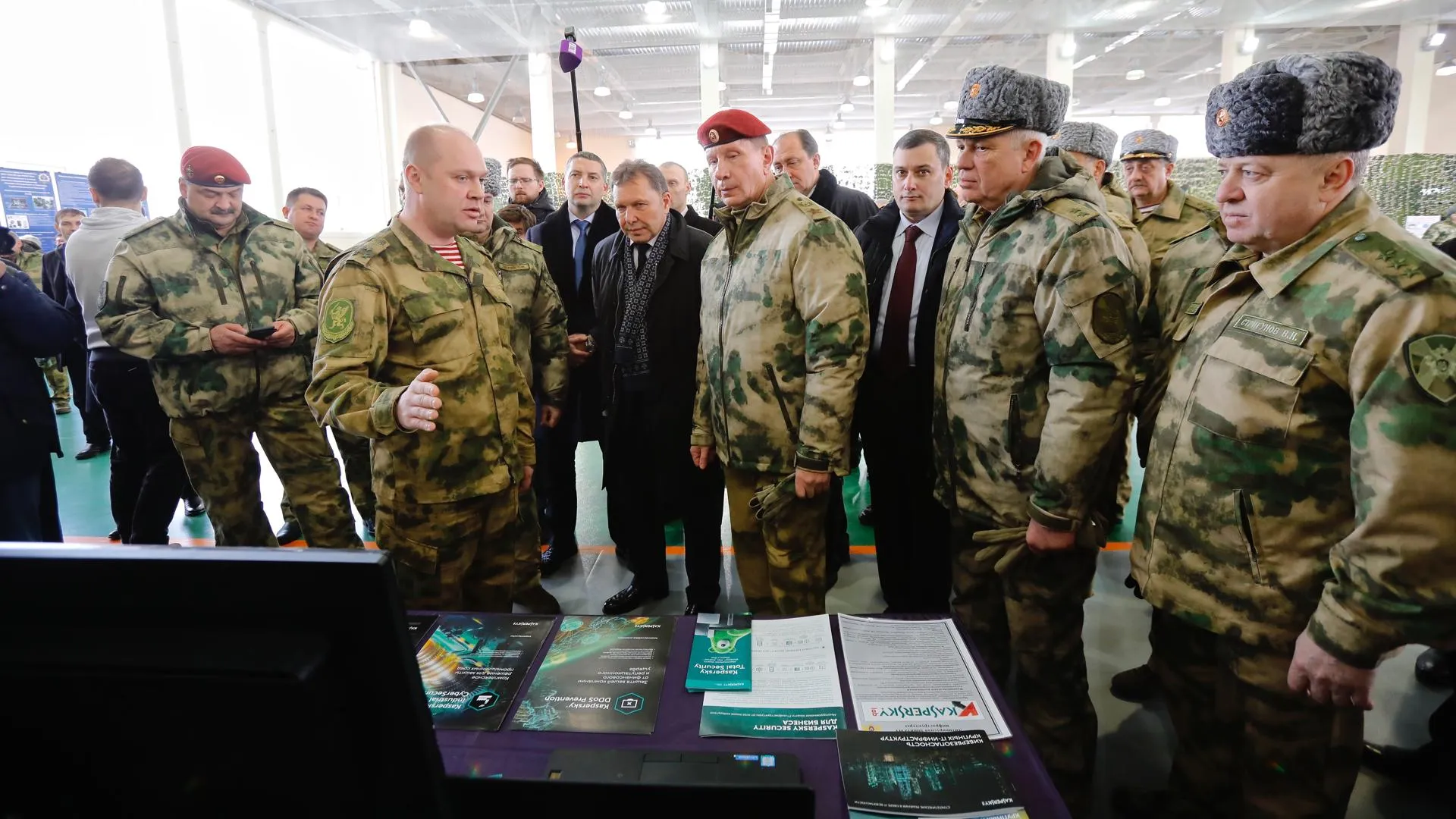 В дивизии имени Дзержинского в Балашихе обсудили развитие вооружения и военной техники