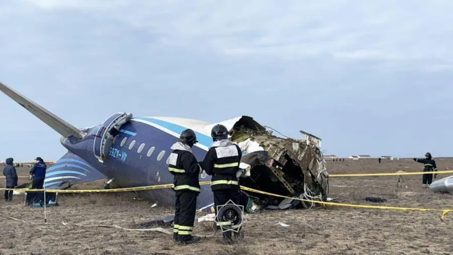 38 человек погибли при крушении самолета в Актау