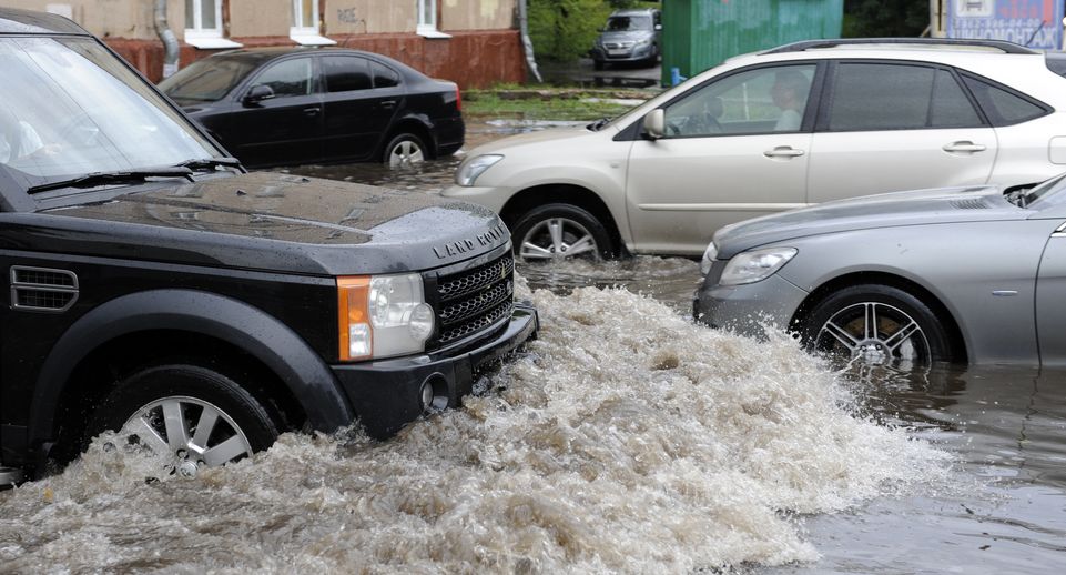 Синоптик Тишковец: интенсивность грозы в Москве составит 20 литров воды на метр